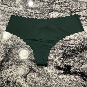 Victoria’s Secret no show panty thong